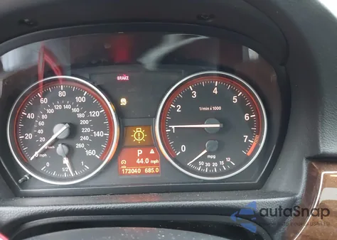 2011 BMW 328I xDrive из США, поврежденный, VIN WBAPK5G56BNN31438